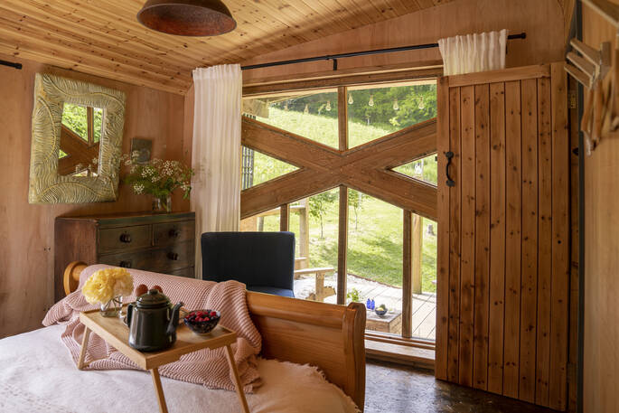 Hill's Cross Hide cabin view from the bed, Honiton, Devon, England