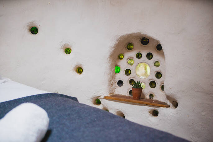 Cob Round wall with bottles