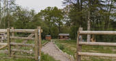 Brackendale cabin - farm gates at Nicholson Farm, Leominster, Herefordshire