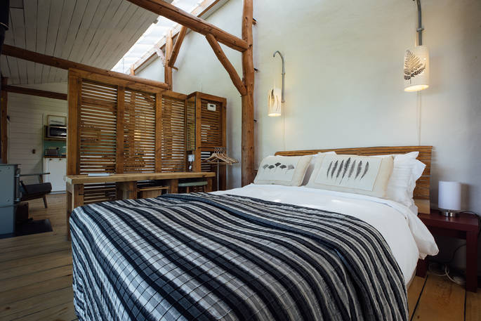 The Stoep cabin bed at Wildernest, Lampeter, Ceredigion, Wales