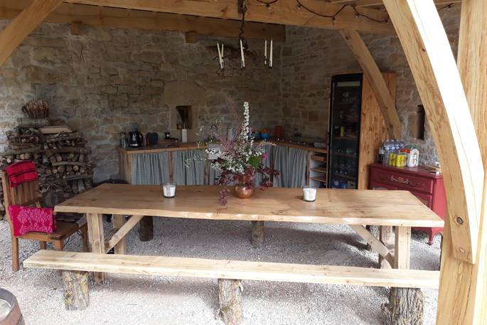 Outdoor kitchen at Coutillard, Tarn-et-Garonne, France